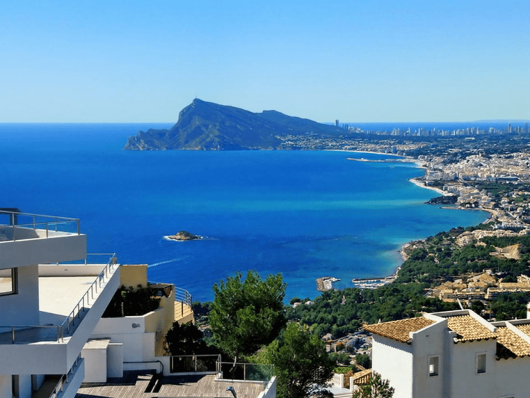 Costa Blanca Revealed