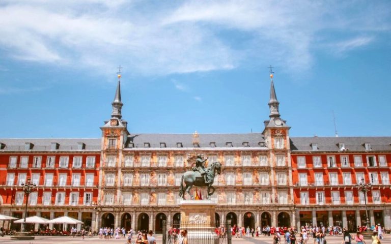 Spain plaza.jpg