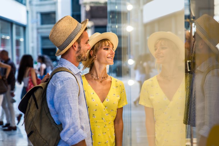 shopping couple.jpg